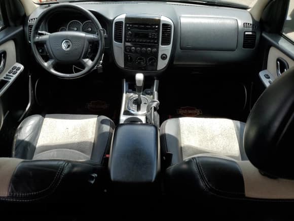 ✅ 2005 Mercury Mariner Luxury • VIN: 4M2CU57185DJ16120 • Лот: 61803024. Опубликован ранее на Copart с пробегом 176 498 миль. Бесплатный доступ к архиву аукционных продаж из США и подробный отчёт об истории автомобиля на DreamBid. Изображение 8.