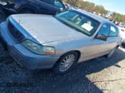 ✅ 2003 Lincoln Town Car Executive • VIN: 1LNHM81W53Y706603 • Lot: 43703566. Listed on IAAI with Not provided. Free auction sales archive from the USA and detailed vehicle history report at DreamBid. Image 2.