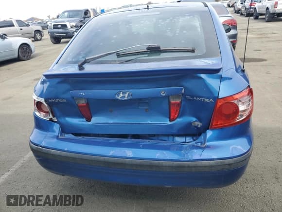 ✅ 2005 Hyundai Elantra GLS • VIN: KMHDN56D25U139181 • Lot: 45765515. Wystawiony na Copart z przebiegiem 190 718 mil. Bezpłatny archiwum sprzedaży aukcyjnych z USA i szczegółowy raport historii pojazdu na DreamBid. Zdjęcie 6.