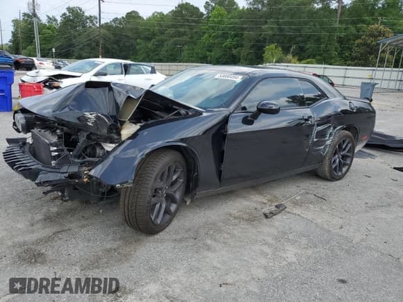 ✅ 2020 Dodge Challenger SXT • VIN: 2C3CDZAG2LH146454 • Lot: 53880494. Wystawiony na Copart z przebiegiem 51 708 mil. Bezpłatny archiwum sprzedaży aukcyjnych z USA i szczegółowy raport historii pojazdu na DreamBid. Zdjęcie 1.