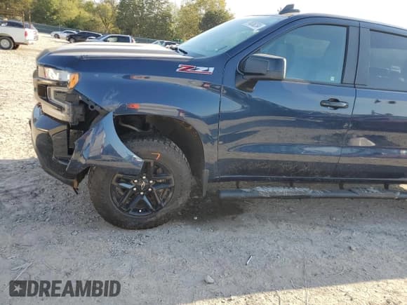 ✅ 2019 Chevrolet Silverado 1500 Custom Trail Boss • VIN: 1GCPYCEF9KZ413927 • Lot: 74636234. Wystawiony na Copart z przebiegiem 49 179 mil. Bezpłatny archiwum sprzedaży aukcyjnych z USA i szczegółowy raport historii pojazdu na DreamBid. Zdjęcie 12.