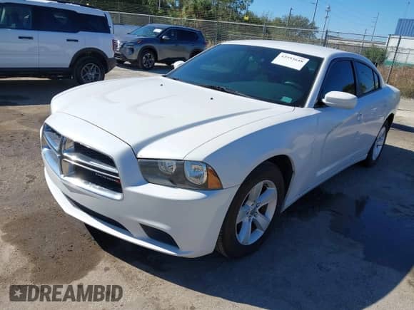 2014 Dodge Charger SE z VIN 2C3CDXBGXEH192877, wystawiony jako IAAI lot #43593648 z przebiegiem 232 537 mil mil oraz . Historia ofert i sprzedaży dostępna na DreamBid. Obrazek 6.