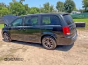 ✅ 2017 Dodge Grand Caravan SXT • VIN: 2C4RDGCG8HR749384 • Lot: 80148245. Wystawiony na Copart z przebiegiem 146 627 mil. Bezpłatny archiwum sprzedaży aukcyjnych z USA i szczegółowy raport historii pojazdu na DreamBid. Zdjęcie 3.