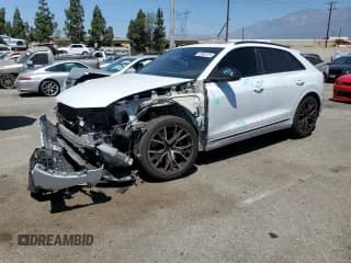 ✅ 2022 Audi SQ8 Premium Plus • VIN: WA1AWBF18ND030887 • Lot: 66504375. Wystawiony na Copart z przebiegiem 35 821 mil. Bezpłatny archiwum sprzedaży aukcyjnych z USA i szczegółowy raport historii pojazdu na DreamBid. Zdjęcie 1.