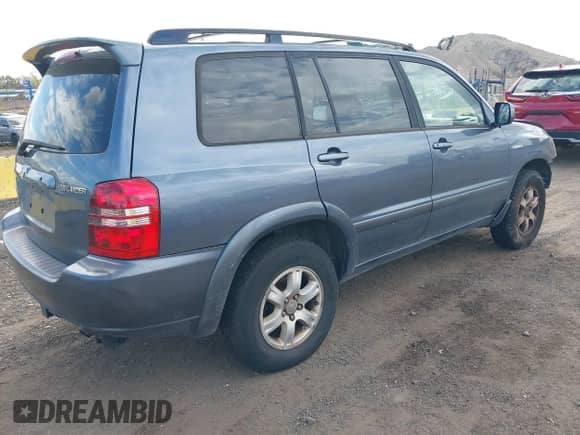 2001 Toyota Highlander с VIN JTEHF21A810033863, выставлен на аукционе IAAI как лот 43406011 с пробегом 238 627 миль миль и . История ставок и продаж доступна на DreamBid. Изображение 4.