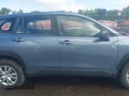 ✅ 2024 Toyota Corolla Cross L • VIN: 7MUAAABG4RV084390 • Lot: 42282541. Listed on IAAI with 31,799 mi. Free auction sales archive from the USA and detailed vehicle history report at DreamBid. Image 14.