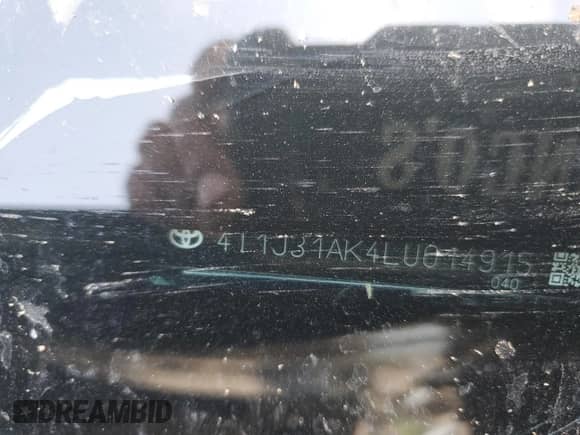 2020 Toyota Camry Hybrid SE z VIN 4T1J31AK4LU014915, wystawiony jako Copart lot #70604845 z przebiegiem 71 464 mil mil oraz Szkoda całkowita • Salvage title. Historia ofert i sprzedaży dostępna na DreamBid. Obrazek 12.