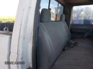 ✅ 1993 Ford F-150 • VIN: 1FTEF15Y7PNA68219 • Lot: 42891225. Wystawiony na IAAI z przebiegiem Nie podano. Bezpłatny archiwum sprzedaży aukcyjnych z USA i szczegółowy raport historii pojazdu na DreamBid. Zdjęcie 8.