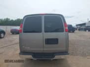 ✅ 2012 Chevrolet Express Passenger 1LT • VIN: 1GAZG1FAXC1179373 • Lot: 42348209. Wystawiony na IAAI z przebiegiem 112 719 mil. Bezpłatny archiwum sprzedaży aukcyjnych z USA i szczegółowy raport historii pojazdu na DreamBid. Zdjęcie 17.
