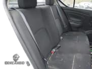 ✅ 2018 Nissan Versa S Plus • VIN: 3N1CN7AP5JL824781 • Lot: 41509771. Wystawiony na IAAI z przebiegiem 113 106 mil. Bezpłatny archiwum sprzedaży aukcyjnych z USA i szczegółowy raport historii pojazdu na DreamBid. Zdjęcie 8.