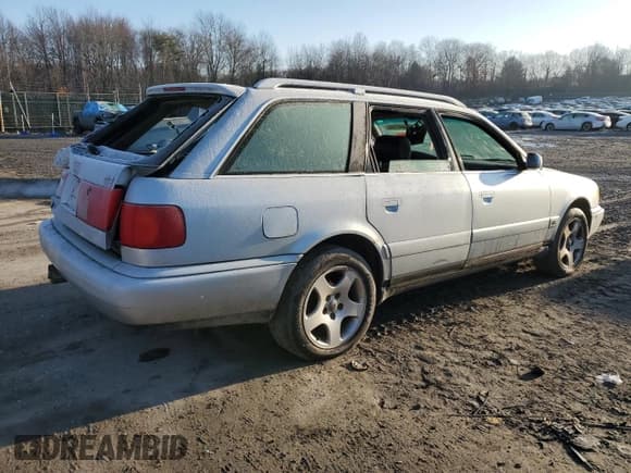 ✅ 1998 Audi A6 • VIN: WAUJC84A0WN001123 • Lot: 85445164. Wystawiony na Copart z przebiegiem Nie podano. Bezpłatny archiwum sprzedaży aukcyjnych z USA i szczegółowy raport historii pojazdu na DreamBid. Zdjęcie 3.