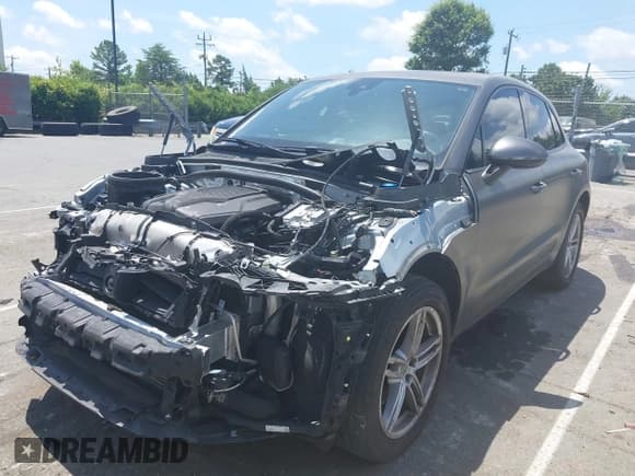 ✅ 2022 Porsche Macan • VIN: WP1AA2A56NLB01975 • Lot: 42546319. Wystawiony na IAAI z przebiegiem 66 123 mil. Bezpłatny archiwum sprzedaży aukcyjnych z USA i szczegółowy raport historii pojazdu na DreamBid. Zdjęcie 2.