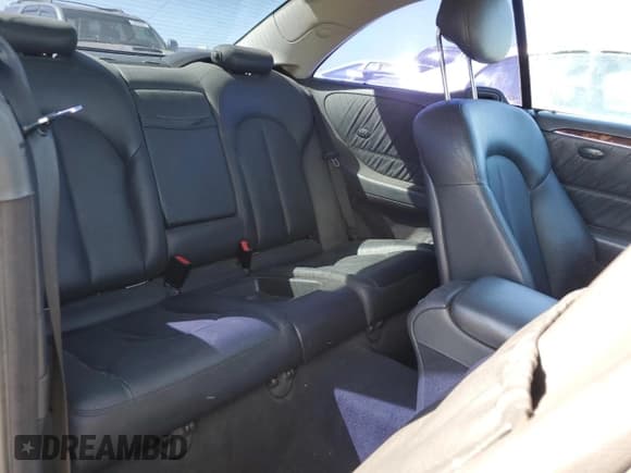 ✅ 2003 Mercedes-Benz CLK 500 • VIN: WDBTJ75J43F018571 • Lot: 72736304. Wystawiony na Copart z przebiegiem 125 780 mil. Bezpłatny archiwum sprzedaży aukcyjnych z USA i szczegółowy raport historii pojazdu na DreamBid. Zdjęcie 10.