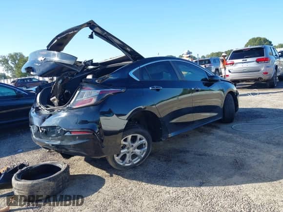 2017 Chevrolet Volt Premier z VIN 1G1RB6S5XHU203648, wystawiony jako IAAI lot #43468353 z przebiegiem Nie podano mil oraz . Historia ofert i sprzedaży dostępna na DreamBid. Obrazek 4.