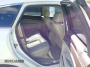 ✅ 2010 Cadillac SRX Premium Collection • VIN: 3GYFNFEYXAS580231 • Lot: 43592082. Wystawiony na IAAI z przebiegiem 196 498 mil. Bezpłatny archiwum sprzedaży aukcyjnych z USA i szczegółowy raport historii pojazdu na DreamBid. Zdjęcie 8.