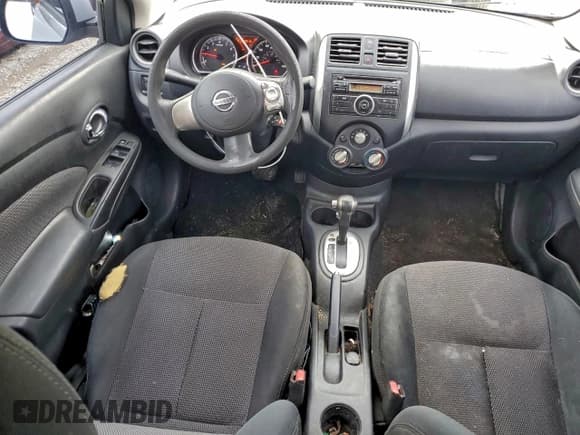 ✅ 2014 Nissan Versa SV • VIN: 3N1CN7AP8EL870319 • Lot: 94772385. Wystawiony na Copart z przebiegiem 213 015 mil. Bezpłatny archiwum sprzedaży aukcyjnych z USA i szczegółowy raport historii pojazdu na DreamBid. Zdjęcie 8.