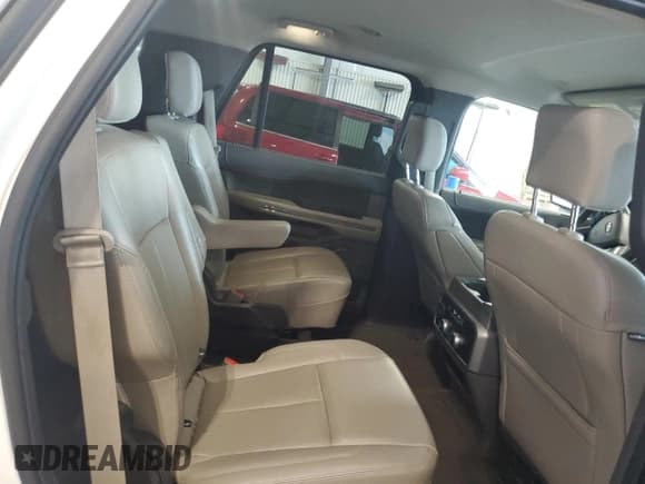 ✅ 2020 Ford Expedition XLT • VIN: 1FMJU1JT4LEA98752 • Lot: 67287795. Wystawiony na Copart z przebiegiem 105 927 mil. Bezpłatny archiwum sprzedaży aukcyjnych z USA i szczegółowy raport historii pojazdu na DreamBid. Zdjęcie 10.