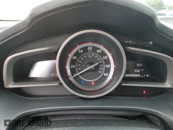 ✅ 2014 Mazda 3 i Grand Touring • VIN: JM1BM1M79E1173267 • Lot: 63525215. Wystawiony na Copart z przebiegiem 82 590 mil. Bezpłatny archiwum sprzedaży aukcyjnych z USA i szczegółowy raport historii pojazdu na DreamBid. Zdjęcie 9.