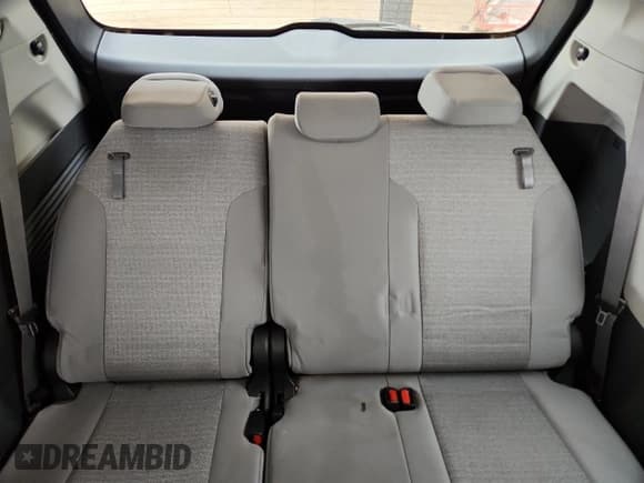 ✅ 2021 Toyota Sienna LE • VIN: 5TDKSKFC3MS032637 • Lot: 85379815. Listed on Copart with 32,481 mi. Free auction sales archive from the USA and detailed vehicle history report at DreamBid. Image 10.