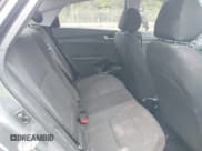 ✅ 2018 Hyundai Accent SE • VIN: 3KPC24A35JE015593 • Лот: 41973931. Опубликован ранее на IAAI с пробегом 119 135 миль. Бесплатный доступ к архиву аукционных продаж из США и подробный отчёт об истории автомобиля на DreamBid. Изображение 8.