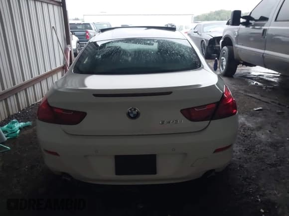 ✅ 2013 BMW 6 Series 640i • VIN: WBALW3C54DC892470 • Lot: 43107105. Wystawiony na IAAI z przebiegiem 73 474 mil. Bezpłatny archiwum sprzedaży aukcyjnych z USA i szczegółowy raport historii pojazdu na DreamBid. Zdjęcie 15.