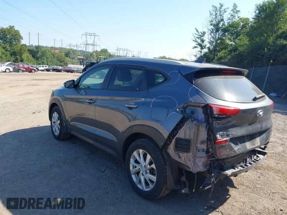 ✅ 2019 Hyundai Tucson Value • VIN: KM8J3CA44KU997932 • Lot: 43207015. Wystawiony na IAAI z przebiegiem 76 383 mil mil. Skorzystaj z bezpłatnego archiwum sprzedaży aukcyjnych z USA i zobacz szczegółowy raport historii pojazdu na DreamBid. Zdjęcie 3.