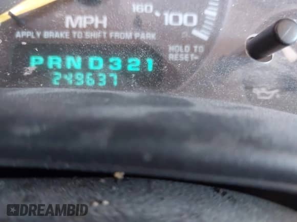 ✅ 2001 Chevrolet Silverado 1500 LS • VIN: 2GCEK19TX11120011 • Lot: 43585666. Wystawiony na IAAI z przebiegiem 249 637 mil mil. Skorzystaj z bezpłatnego archiwum sprzedaży aukcyjnych z USA i zobacz szczegółowy raport historii pojazdu na DreamBid. Zdjęcie 7.