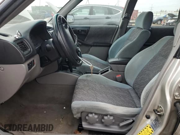 ✅ 2000 Subaru Forester L • VIN: JF1SF6351YH724848 • Lot: 82356945. Wystawiony na Copart z przebiegiem 130 868 mil. Bezpłatny archiwum sprzedaży aukcyjnych z USA i szczegółowy raport historii pojazdu na DreamBid. Zdjęcie 7.