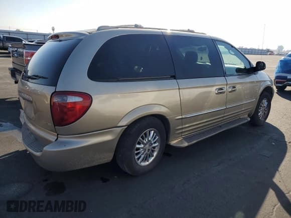 ✅ 2003 Chrysler Town & Country Limited • VIN: 2C8GP64L43R158528 • Лот: 90536765. Опубликован ранее на Copart с пробегом 147 388 миль. Бесплатный доступ к архиву аукционных продаж из США и подробный отчёт об истории автомобиля на DreamBid. Изображение 3.