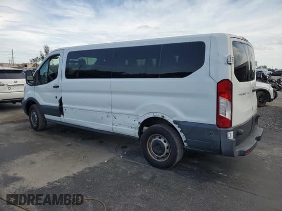 ✅ 2015 Ford Transit XL • VIN: 1FBZX2YM0FKA42501 • Лот: 66125445. Опубликован ранее на Copart с пробегом 284 989 миль. Бесплатный доступ к архиву аукционных продаж из США и подробный отчёт об истории автомобиля на DreamBid. Изображение 2.