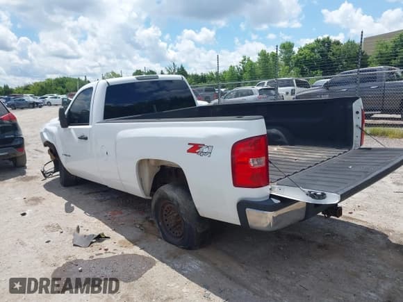 ✅ 2007 Chevrolet Silverado 2500HD 1LT • VIN: 1GCHK24687E541687 • Lot: 42593318. Wystawiony na IAAI z przebiegiem 193 652 mil. Bezpłatny archiwum sprzedaży aukcyjnych z USA i szczegółowy raport historii pojazdu na DreamBid. Zdjęcie 3.