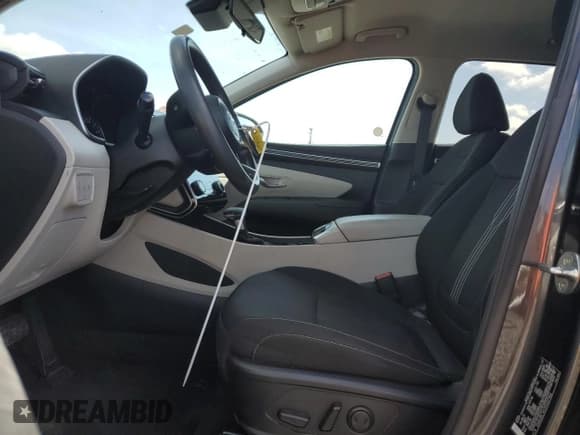 ✅ 2023 Hyundai Tucson SEL • VIN: 5NMJBCAE3PH217966 • Lot: 60614095. Wystawiony na Copart z przebiegiem 49 571 mil. Bezpłatny archiwum sprzedaży aukcyjnych z USA i szczegółowy raport historii pojazdu na DreamBid. Zdjęcie 7.