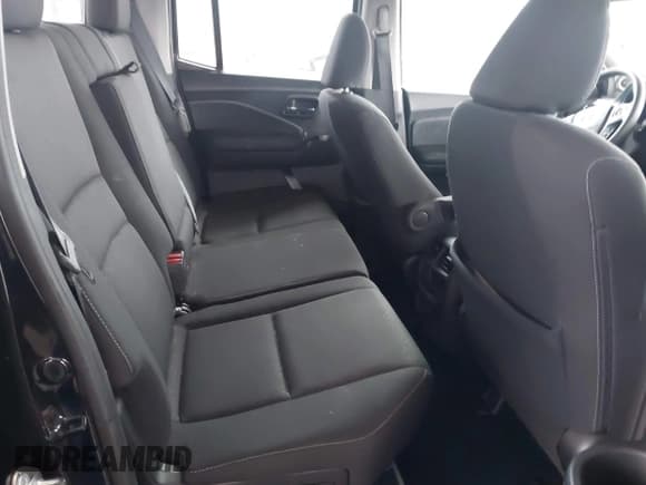 ✅ 2018 Honda Ridgeline Sport • VIN: 5FPYK2F15JB000353 • Lot: 43710779. Listed on IAAI with 115,153 mi. Free auction sales archive from the USA and detailed vehicle history report at DreamBid. Image 8.