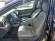 2019 Toyota Camry LE z VIN 4T1B11HK0KU794720, wystawiony jako Copart lot #66700455 z przebiegiem 102 818 mil mil oraz Czysty tytuł • Clean title. Historia ofert i sprzedaży dostępna na DreamBid. Obrazek 7.