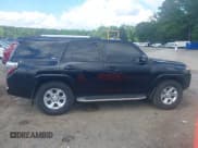 ✅ 2021 Toyota 4Runner SR5 Premium • VIN: JTEFU5JR1M5241367 • Lot: 42816713. Wystawiony na IAAI z przebiegiem 39 870 mil. Bezpłatny archiwum sprzedaży aukcyjnych z USA i szczegółowy raport historii pojazdu na DreamBid. Zdjęcie 13.