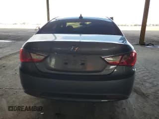 ✅ 2011 Hyundai Sonata SE • VIN: 5NPEC4AC1BH141405 • Lot: 75367374. Listed on Copart with 242,905 mi. Free auction sales archive from the USA and detailed vehicle history report at DreamBid. Image 6.