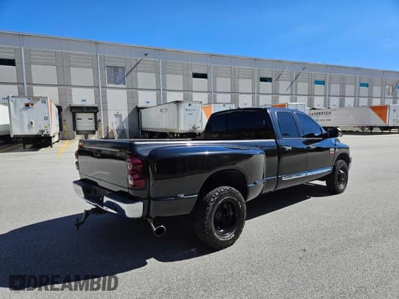 ✅ 2007 Dodge 3500 SLT • VIN: 3D7ML48A97G792058 • Lot: 89638805. Listed on Copart with 321,113 mi. Free auction sales archive from the USA and detailed vehicle history report at DreamBid. Image 4.