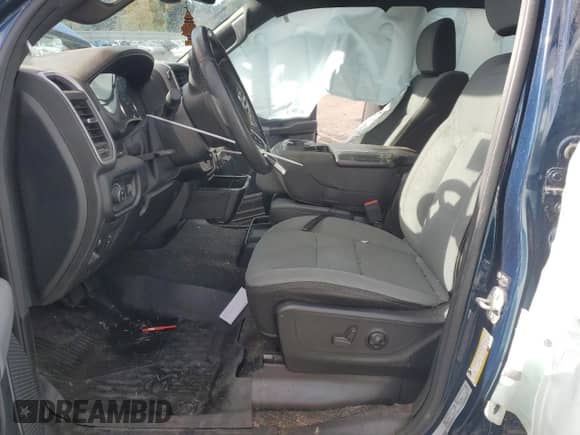 2021 Ram 1500 Big Horn z VIN 1C6SRFFM0MN723858, wystawiony jako Copart lot #76412134 z przebiegiem Nie podano mil oraz Szkoda całkowita • Salvage title. Historia ofert i sprzedaży dostępna na DreamBid. Obrazek 7.