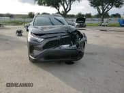 ✅ 2022 Toyota RAV4 XLE • VIN: 2T3W1RFV4NW192072 • Lot: 80070425. Wystawiony na Copart z przebiegiem 64 113 mil. Bezpłatny archiwum sprzedaży aukcyjnych z USA i szczegółowy raport historii pojazdu na DreamBid. Zdjęcie 14.