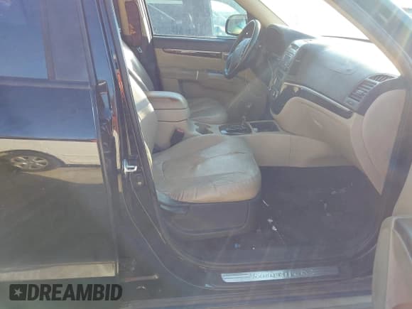 ✅ 2010 Hyundai Santa Fe Limited • VIN: 5NMSK4AG6AH350580 • Lot: 43389173. Listed on IAAI with 116,956 mi. Free auction sales archive from the USA and detailed vehicle history report at DreamBid. Image 5.