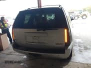 ✅ 2011 GMC Yukon SLT • VIN: 1GKS1CE03BR354114 • Lot: 43753581. Listed on IAAI with 228,656 mi. Free auction sales archive from the USA and detailed vehicle history report at DreamBid. Image 16.