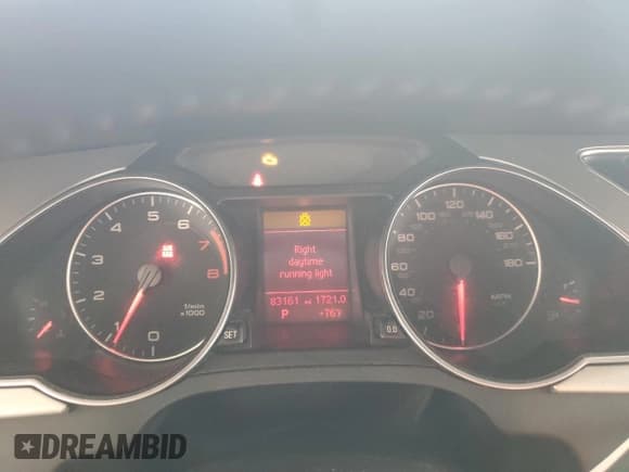 ✅ 2011 Audi A5 Premium • VIN: WAUAFAFH2BN020338 • Lot: 92361405. Listed on Copart with 83,161 mi. Free auction sales archive from the USA and detailed vehicle history report at DreamBid. Image 9.