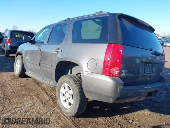 ✅ 2010 GMC Yukon • VIN: 1GKUKAE05AR183519 • Lot: 41527228. Listed on IAAI with 152,344 mi. Free auction sales archive from the USA and detailed vehicle history report at DreamBid. Image 3.