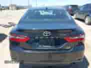 2021 Toyota Camry LE z VIN 4T1R11BK5MU025785, wystawiony jako IAAI lot #42301558 z przebiegiem 47 494 mil mil oraz . Historia ofert i sprzedaży dostępna na DreamBid. Obrazek 16.