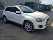 ✅ 2015 Mitsubishi Outlander ES • VIN: 4A4AP3AW7FE060155 • Lot: 81117745. Listed on Copart with 180,763 mi. Free auction sales archive from the USA and detailed vehicle history report at DreamBid. Image 4.