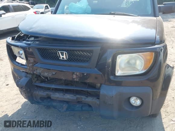 ✅ 2006 Honda Element EX-P • VIN: 5J6YH28756L017628 • Lot: 42859305. Listed on IAAI with 233,307 mi. Free auction sales archive from the USA and detailed vehicle history report at DreamBid. Image 6.