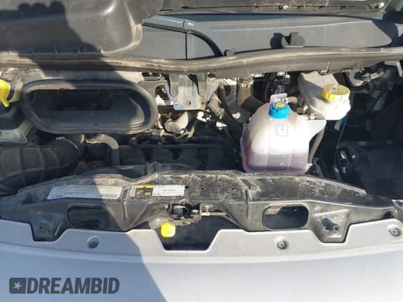 ✅ 2019 Ram ProMaster Cargo • VIN: 3C6TRVDG6KE514718 • Lot: 43542288. Wystawiony na IAAI z przebiegiem 28 070 mil. Bezpłatny archiwum sprzedaży aukcyjnych z USA i szczegółowy raport historii pojazdu na DreamBid. Zdjęcie 10.