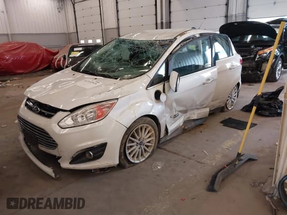 ✅ 2016 Ford C-Max SEL • VIN: 1FADP5CU1GL108909 • Lot: 41916915. Wystawiony na IAAI z przebiegiem Nie podano. Bezpłatny archiwum sprzedaży aukcyjnych z USA i szczegółowy raport historii pojazdu na DreamBid. Zdjęcie 18.