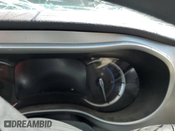 ✅ 2018 Chrysler Pacifica Hybrid Touring Plus • VIN: 2C4RC1H73JR258283 • Лот: 66398735. Опубликован ранее на Copart с пробегом Не указан. Бесплатный доступ к архиву аукционных продаж из США и подробный отчёт об истории автомобиля на DreamBid. Изображение 9.