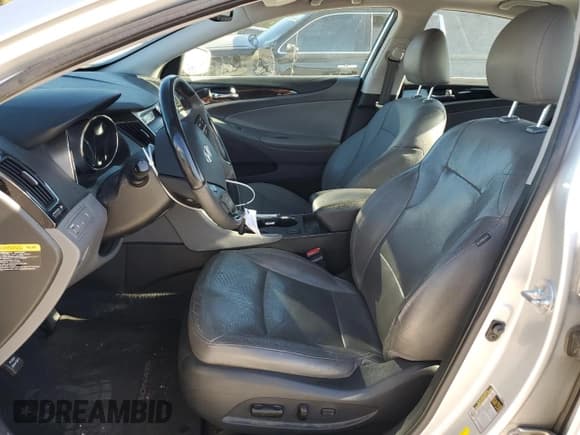 ✅ 2013 Hyundai Sonata SE • VIN: 5NPEC4AC5DH656913 • Lot: 86694245. Listed on Copart with 195,644 mi. Free auction sales archive from the USA and detailed vehicle history report at DreamBid. Image 7.